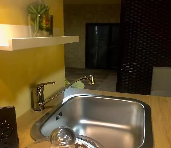 Al Vecchio Arco A Vecchia * בארי